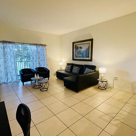 Huge Screened Patio That Overlooks Lake Buck, Near Famous Attractions!! Orlando Exterior photo